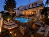kervansaray Bölgesin'de Denize 2 dakk Yürüme Mesafesinde, Full Eşyalı, Ultra Lüks, Satılık Yeni Villa