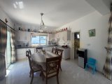 1200m2 arazi üzerinde Muhteşem deniz ve dağ manzaralı Özel havuzlu eşyalı 3+1 müstakil villa