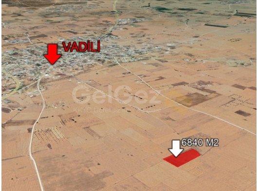 VADİLİ KÖYÜNDE SATILIK 8640 M2 RESMİ YOLU MEVCUT