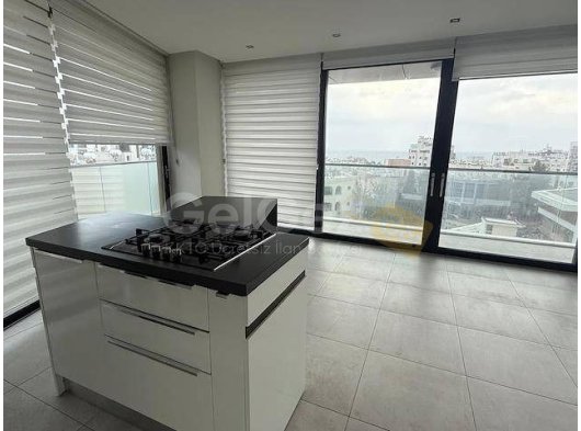 GİRNE MERKEZDE 3+1 LÜKS SATILIK TÜRK MALI DAİRE