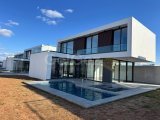 £380.000 + £22.500 Vergi | Emerald Villas’ta Özel Havuzlu ve Bahçeli 3 Yatak Odalı Villa