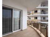 2+1 Satilik daire Long beach . 125000 stg