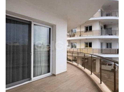 2+1 Satilik daire Long beach . 125000 stg