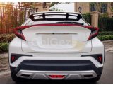 C-HR IÇIN UYUMLU LED SPOILER