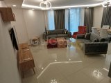 Girne Merkez'de Site İçinde Yüksek Kira Getirili Satılık 2+1 Daire