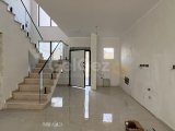SÜPER LÜKS ÇATI TERASLI 2+1, HAVUZ MANZARALI VİLLA! 66.000 £ PEŞİNAT, AYLIK 2.560 £ TAKSİT BOĞAZ, İSKELE