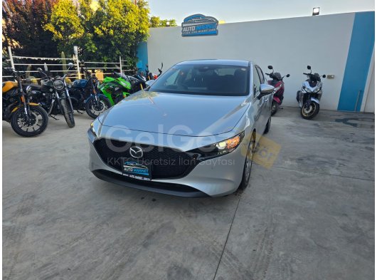 MAZDA3