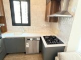 GİRNE MERKEZ'DE HAVUZLU SİTE İÇERİSİNDE SATILIK FULL EŞYALI 2+1 DAİRE