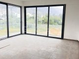 KIBRIS GİRNE ALSANCAK'TA DENİZ MANZARALI SATILIK 3+1 DAİRELER
