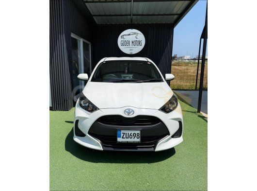 2020 Toyota Yaris awd 1.500 CC Benzin