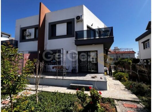 iskele denize yakın triplex villa eşyalı