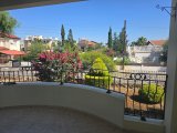 Girne Alsancakta Havuzlu Site İçinde Kiralık 3+1 Daire