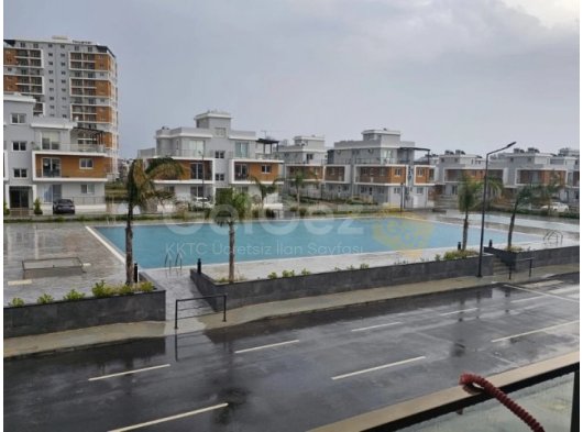 İSKELE LONG BEACH ROYAL SUN ELITE'DE FIRSAT 1+1 DAİRE!