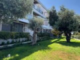 Girne'nin Alsancak bölgesinde konforlu site içerisinde satılık 2+1 daire!