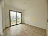 Girne'nin Alsancak bölgesinde konforlu site içerisinde satılık 2+1 daire!