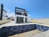 Girne Alsancak'ta Satılık Satılık 4+1 Havuzlu Yeni Villa / 4 Yatak Odası En Suit / Özel Havuz