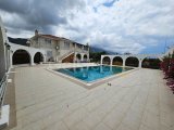 Girne Alsancak Satılık Fırsat Villa 4 Yatak Odası / 3120m2 arsa