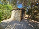 Girne Alsancak Meritlere Yakın Satılık 3+1 Havuzlu Villa / 830m2 Arsa