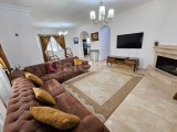 Girne Alsancak Meritlere Yakın Satılık 3+1 Havuzlu Villa / 830m2 Arsa
