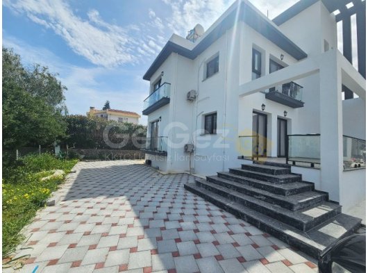 Girne Çatalköy Denize Yürüme Mesafesi Özel Bahçeli 2+1 Yeni Daireler