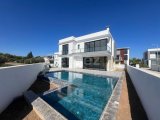 Girne Çatalköy’de Kiralık 4+1 Havuzlu Modern Lüks Villa-Denize Yürüme Mesafesi