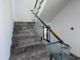 Girne Çatalköy’de Kiralık 4+1 Havuzlu Modern Lüks Villa-Denize Yürüme Mesafesi