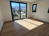 Girne Çatalköy’de Kiralık 4+1 Havuzlu Modern Lüks Villa-Denize Yürüme Mesafesi