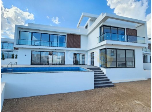 Girne Çatalköy Kiralık 4+1 Infinity Havuzlu Modern Lüks Villa / Kapanmaz Deniz Manzarası / Eşyalı- Eşyasız Kiralanabilir