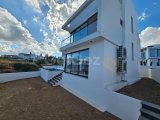 Girne Çatalköy Satılık 4+1 Infinity Havuzlu Modern Lüks Villa / Kapanmaz Deniz Manzarası