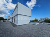Girne Çatalköy Satılık 4+1 Infinity Havuzlu Modern Lüks Villa / Kapanmaz Deniz Manzarası