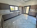 Çatalköy'de Denize 250 Metre Mesafede Satılık 6+1 Triplex Villa