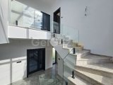 Çatalköy'de Denize 250 Metre Mesafede Satılık 6+1 Triplex Villa