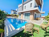 Girne Çatalköy'de Lüks 4+1 Villa: Özel Havuz ve Doğa Manzarasıyla Satışta!