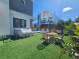 Girne Çatalköy'de Lüks 4+1 Villa: Özel Havuz ve Doğa Manzarasıyla Satışta!