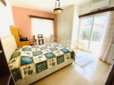 Girne'nin Alagadi 1 Bölgesinde Denize Yürüme Mesafesinde Satılık 2+1 Villa