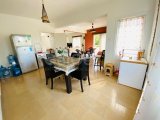 Girne'nin Alagadi 1 Bölgesinde Denize Yürüme Mesafesinde Satılık 2+1 Villa