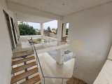 Girne Edremit Satılık 4+1 Havuzlu Modern Villa / Takasa açık