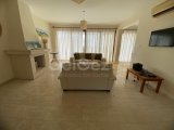 Esentepe Bölgesinde Denize Yürüme Mesafesinde Satılık 3+1 Villa