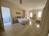Esentepe Bölgesinde Denize Yürüme Mesafesinde Satılık 3+1 Villa