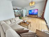 Girne Lapta'da Elit Life Sitesinde Satılık 2+1 Geniş Daire