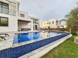 Girne Ozanköy Muhteşem Satılık 4+1 Villa / Özel Havuz / 710m2 Arsa Alanı