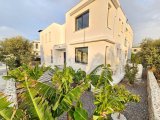 Girne Ozanköy Muhteşem Satılık 4+1 Villa / Özel Havuz / 710m2 Arsa Alanı