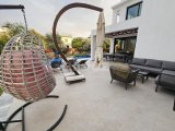 Girne Ozanköy Muhteşem Satılık 4+1 Villa / Özel Havuz / 710m2 Arsa Alanı