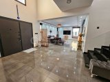Girne Ozanköy Muhteşem Satılık 4+1 Villa / Özel Havuz / 710m2 Arsa Alanı