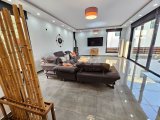 Girne Ozanköy Muhteşem Satılık 4+1 Villa / Özel Havuz / 710m2 Arsa Alanı