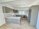 Girne Ozanköy Türk tapulu 4+2 Villa / Yarısı Peşin Kalan 84 ay Faizsiz Ödeme