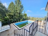 Girne Ozanköy Türk tapulu 4+2 Villa / Yarısı Peşin Kalan 84 ay Faizsiz Ödeme
