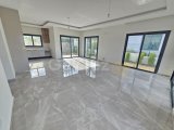 Girne Yeşiltepe'de Satılık 3+1 Geniş İkiz Villa
