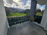 Girne Yeşiltepe'de Satılık 3+1 Geniş İkiz Villa