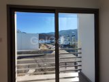 Girne Alsancak Bölgesinde Westpark Satlık 3+1 Ikiz Villa